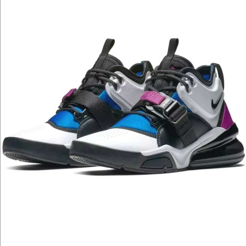 New in box genuine Nike air force 270 w tags